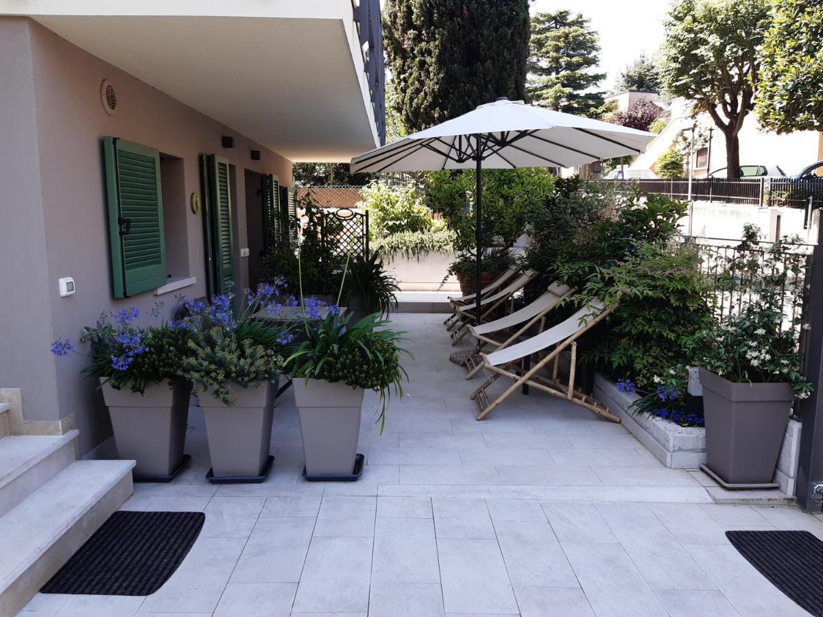 Hotel Il Nido Degli Usignoli à Peschiera del Garda Extérieur photo